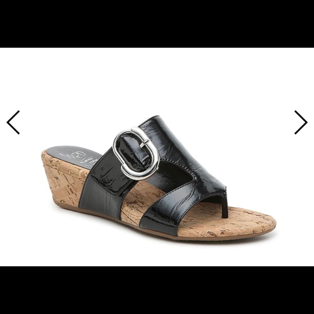 Impo memory foam wedge  sandals 8 1/2